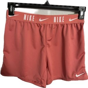 **NWT** NIKE** Dri-fit Girls XL Shorts